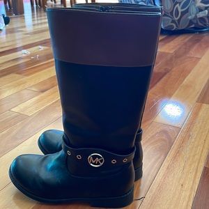 Worn once Michael Kors boots girls